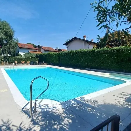 Prázdninový dům House Lesa